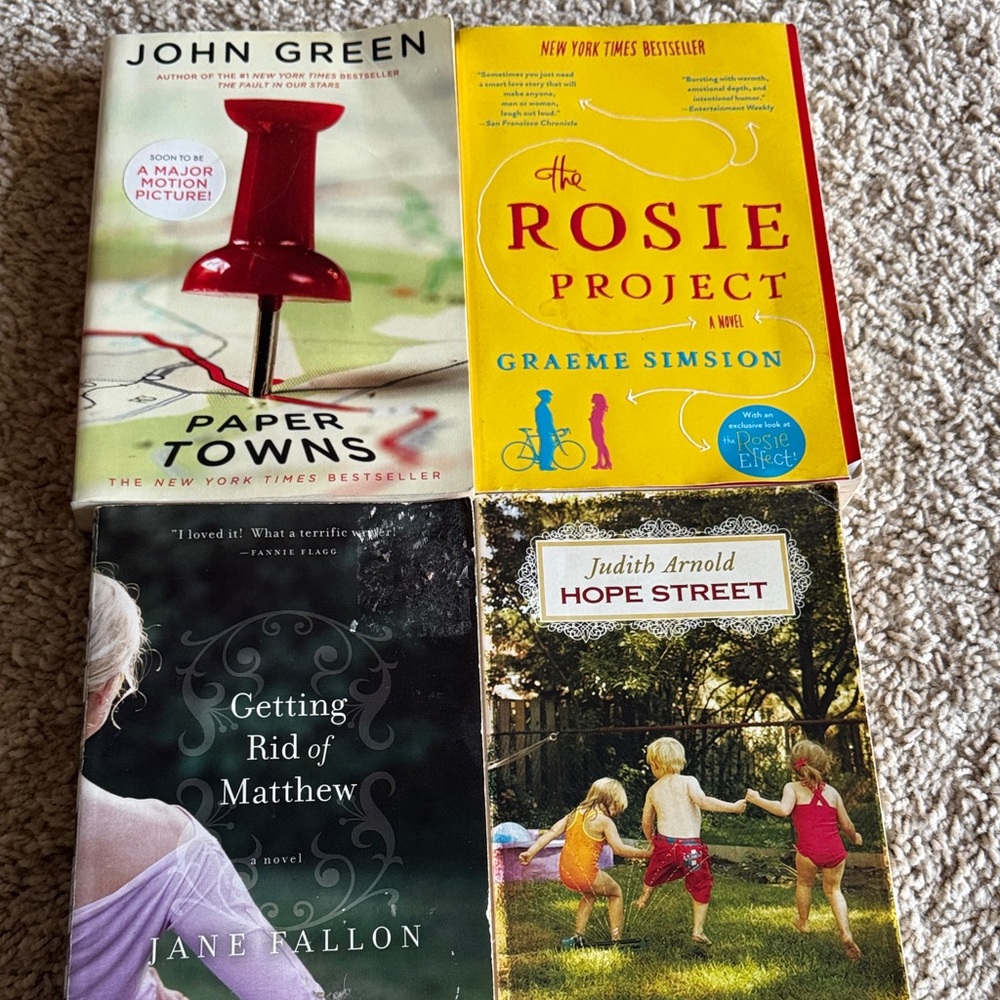 Assorted Romance Book Collection (5 books) - Picture 3 of 10